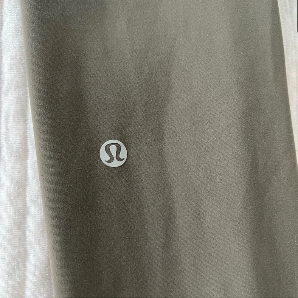Lululemon Wunder Train High Rise 28” Leggings in Olive - Picture 2 of 7
